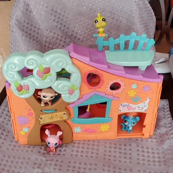 Littlest Pet Shop Toys Lps Treehouse Playset And Figures
